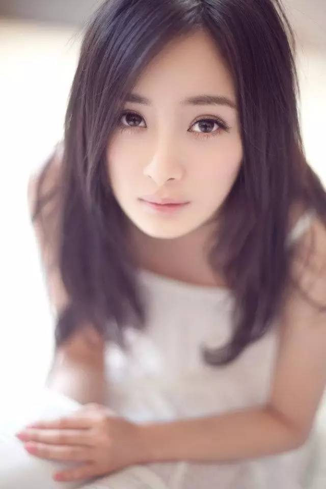 明星主播B